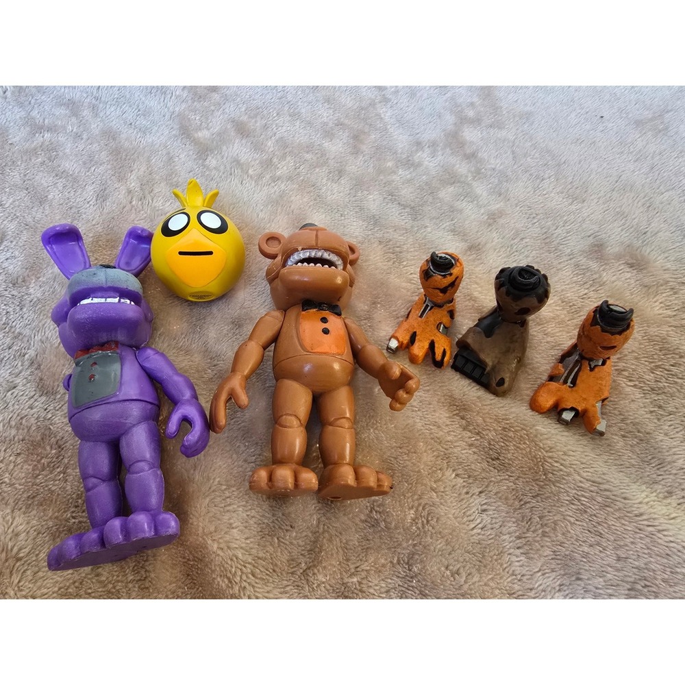 Five Nights at Freddys FNAF Action Figure Lot Bonnie Freddy Chica Parts Repair